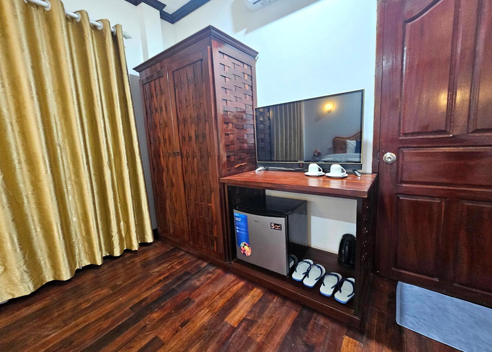 Win Hotel Vang Vieng Exterior photo