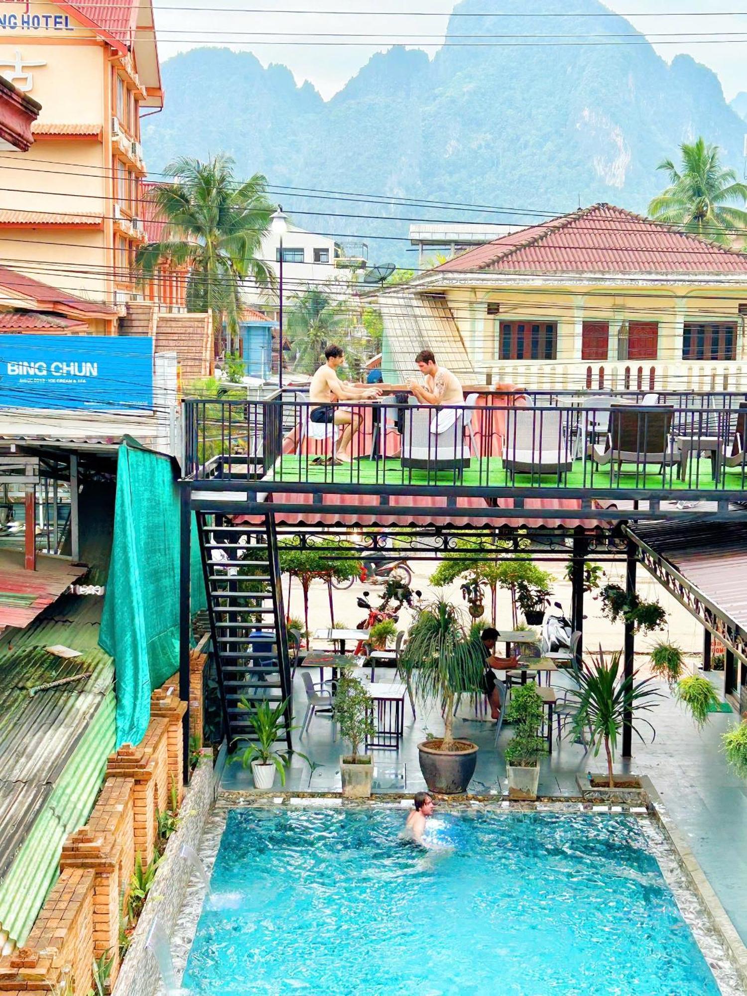 Win Hotel Vang Vieng Exterior photo